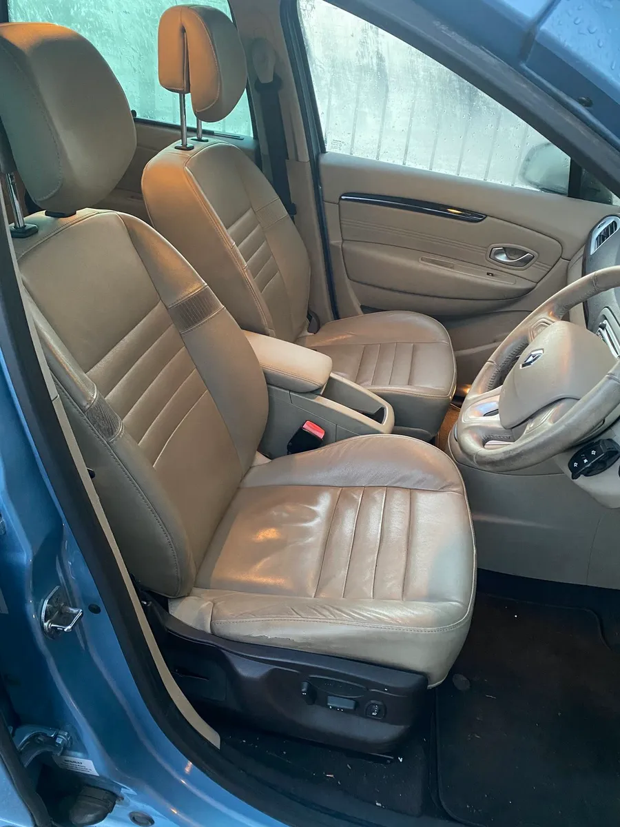 Renault Gr.Scenic 2.0dCi Automatic for breaking - Image 4