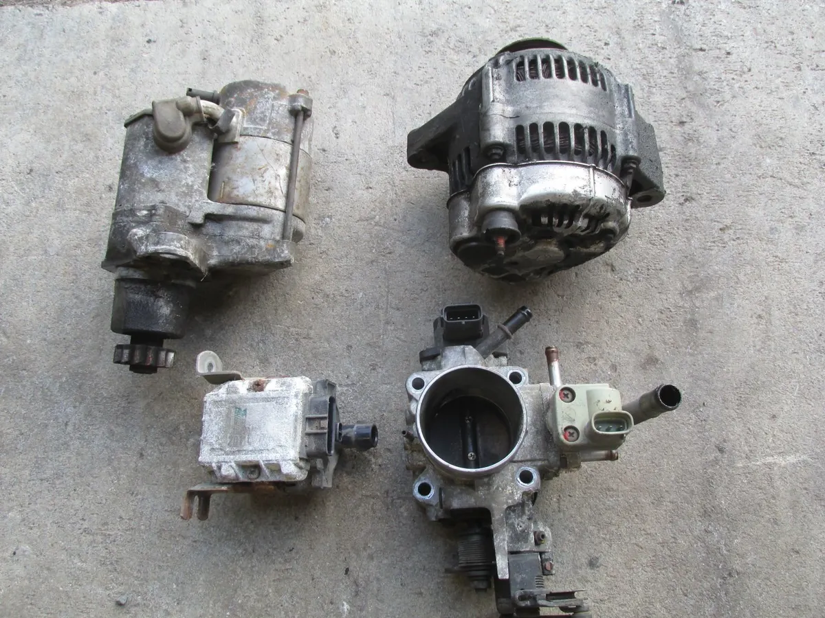 TOYOTA MR2's for  breaking x7 cars L@@K - Image 4