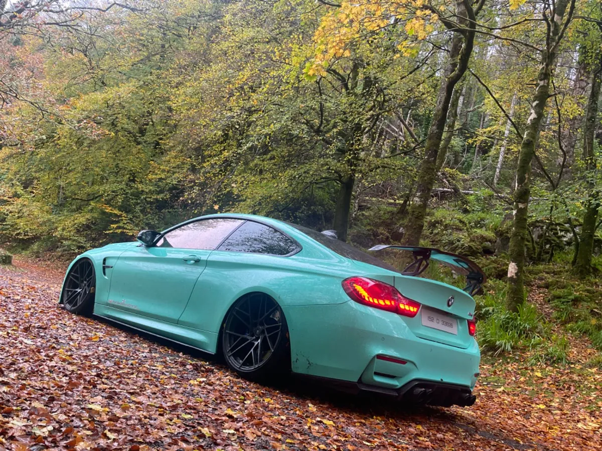 Carbon BMW m4 rear spoiler - Image 2