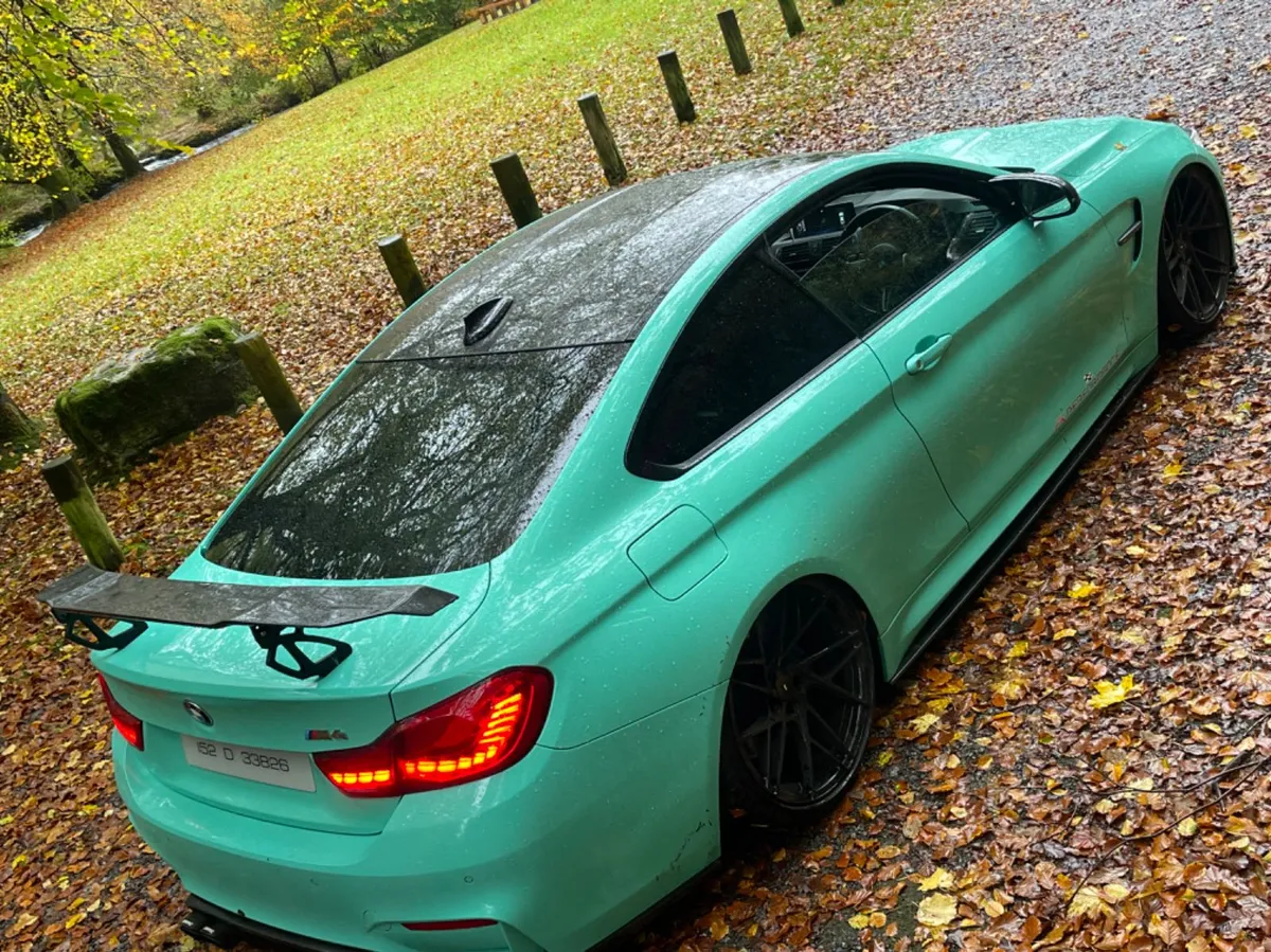 Carbon BMW m4 rear spoiler - Image 3
