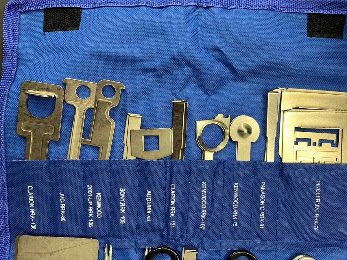 Radio Removal Tool Set / Radio Keys - Image 3
