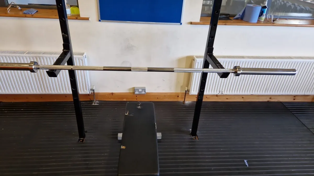 Squat Rack / Bench Press / Pull Up Bar - Image 4