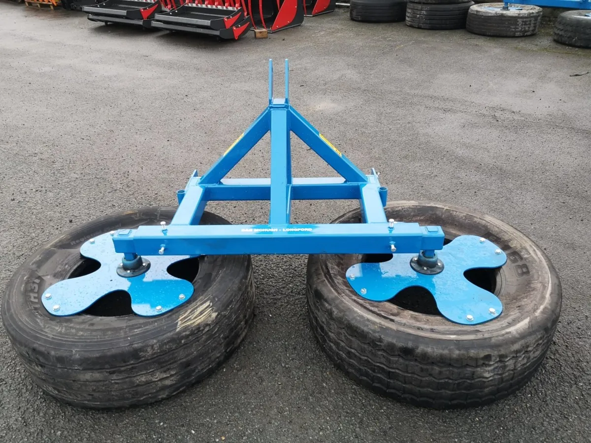 Silage pusher - Image 1