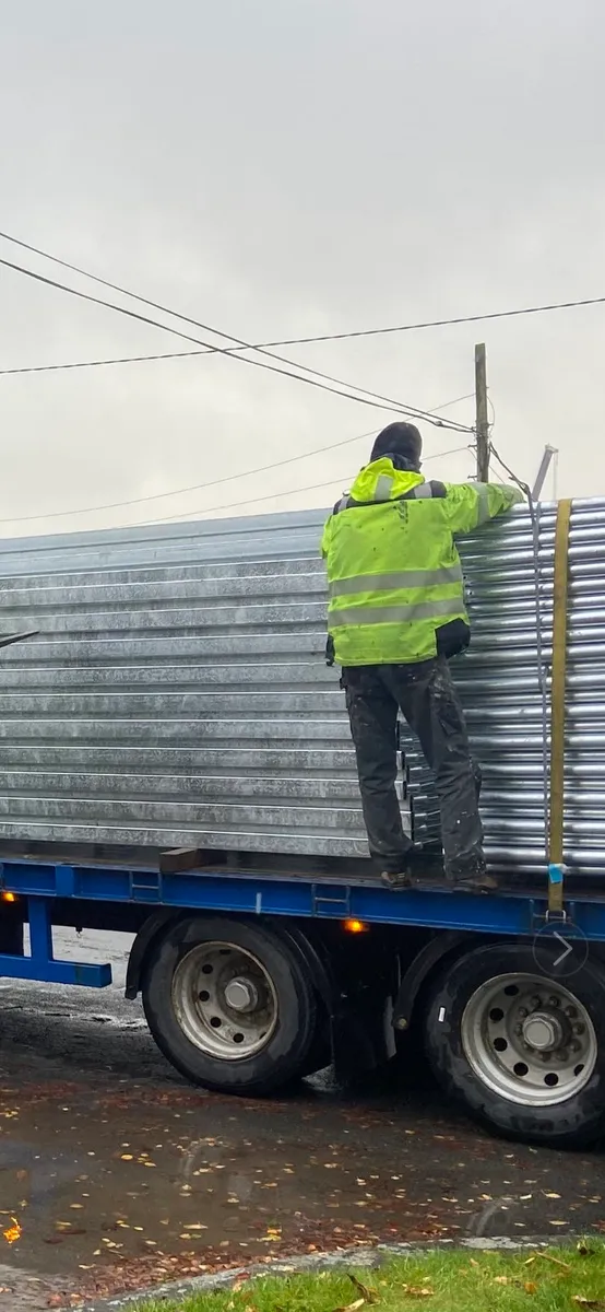 Extendable gates and barriers - Image 2