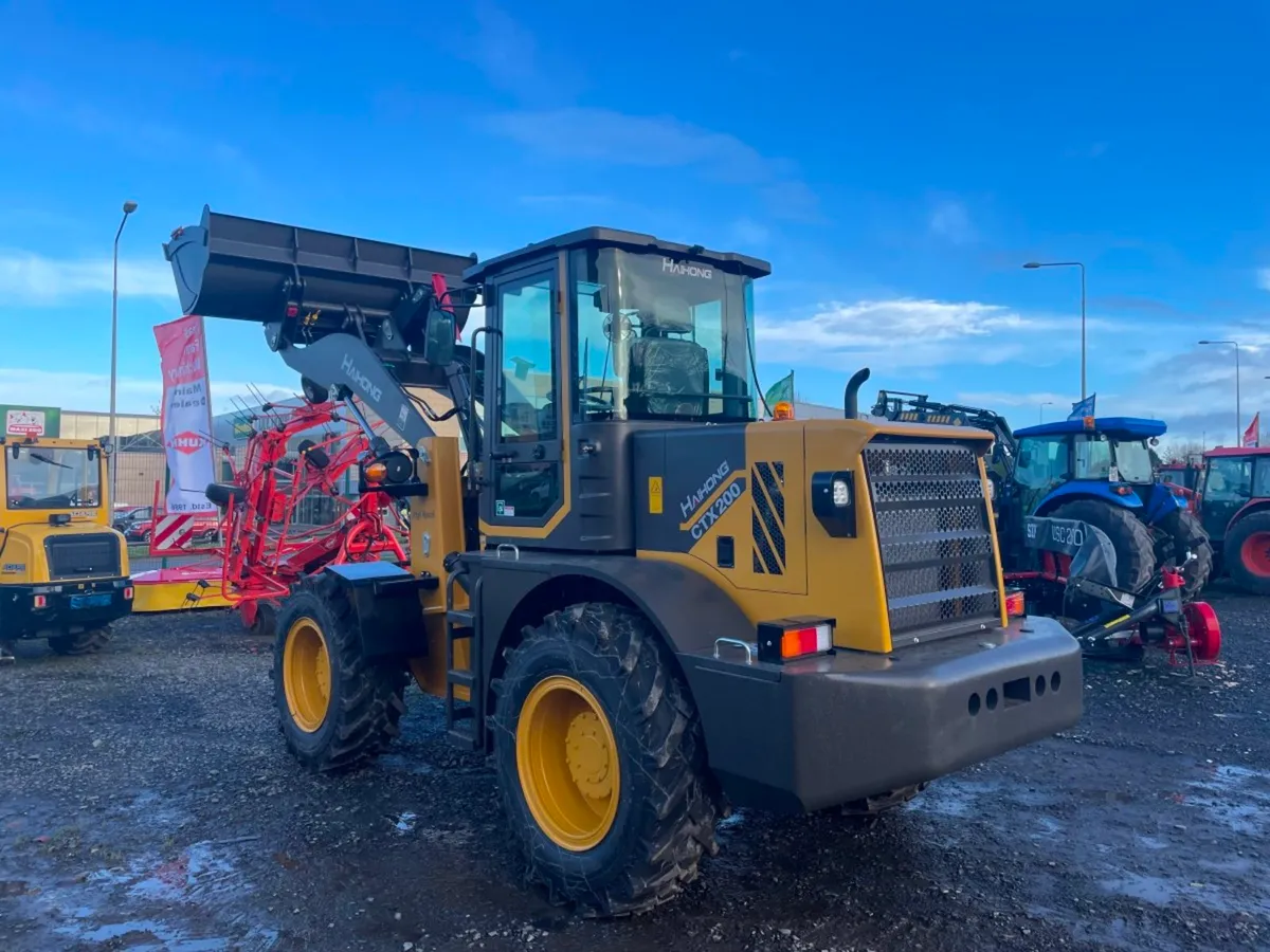 CXT200 High-Reach - Image 4