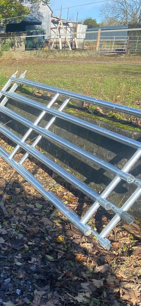 Extendable gates and barriers all lengths - Image 4