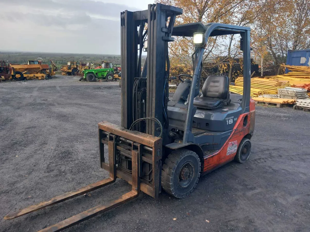 Toyota diesel forklifts - Image 1