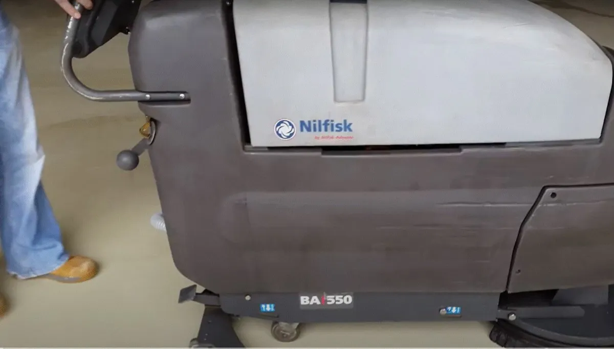 Nilfisk BA550 floor cleaning machine secondhand - Image 1