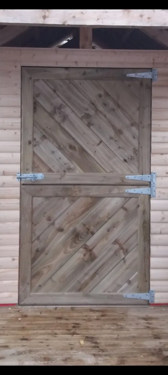 Field Shelters / Stables / Stable Doors - Image 4