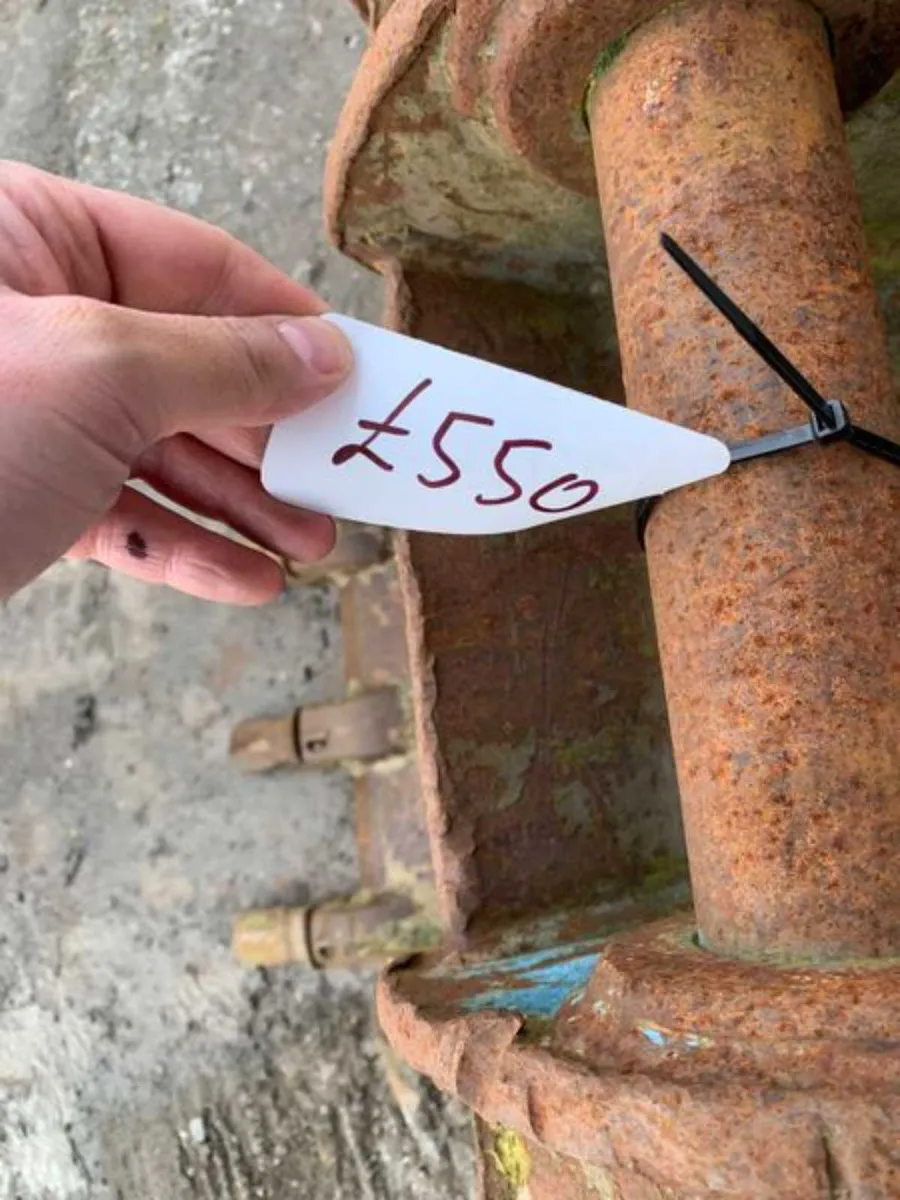 Miller Scoop 13ton 24” digging bucket - Image 4