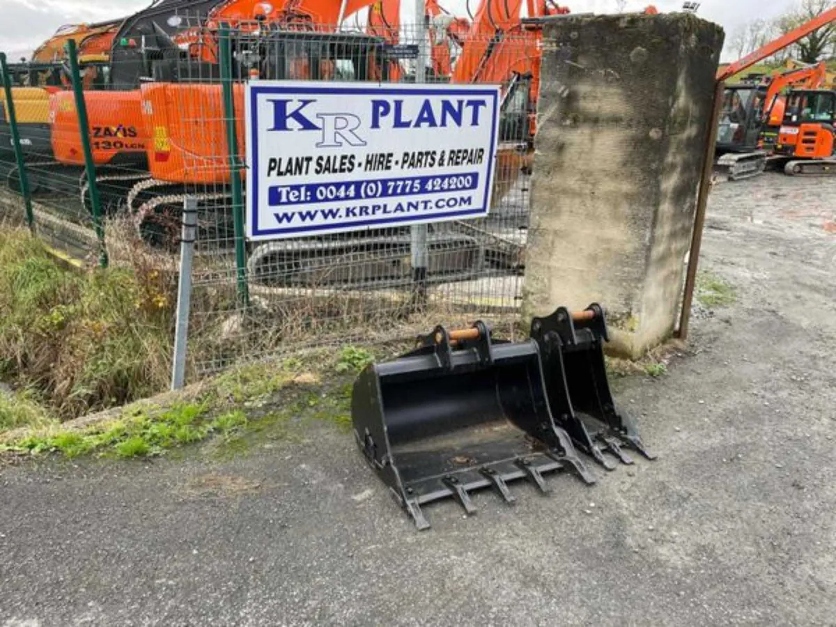 NEW Rhinox 5 ton digging buckets - Image 3