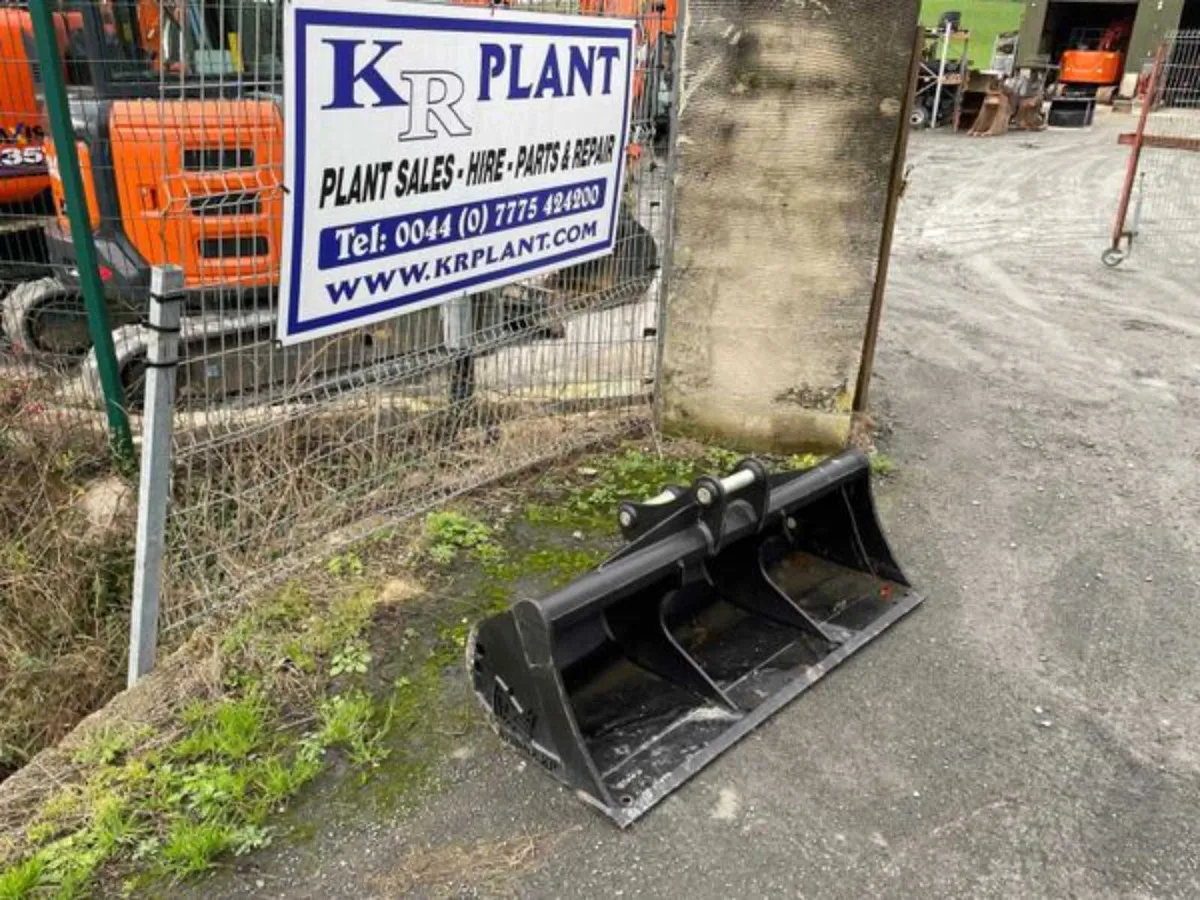 NEW  Rhinox 5ton 5ft grading bucket. - Image 4