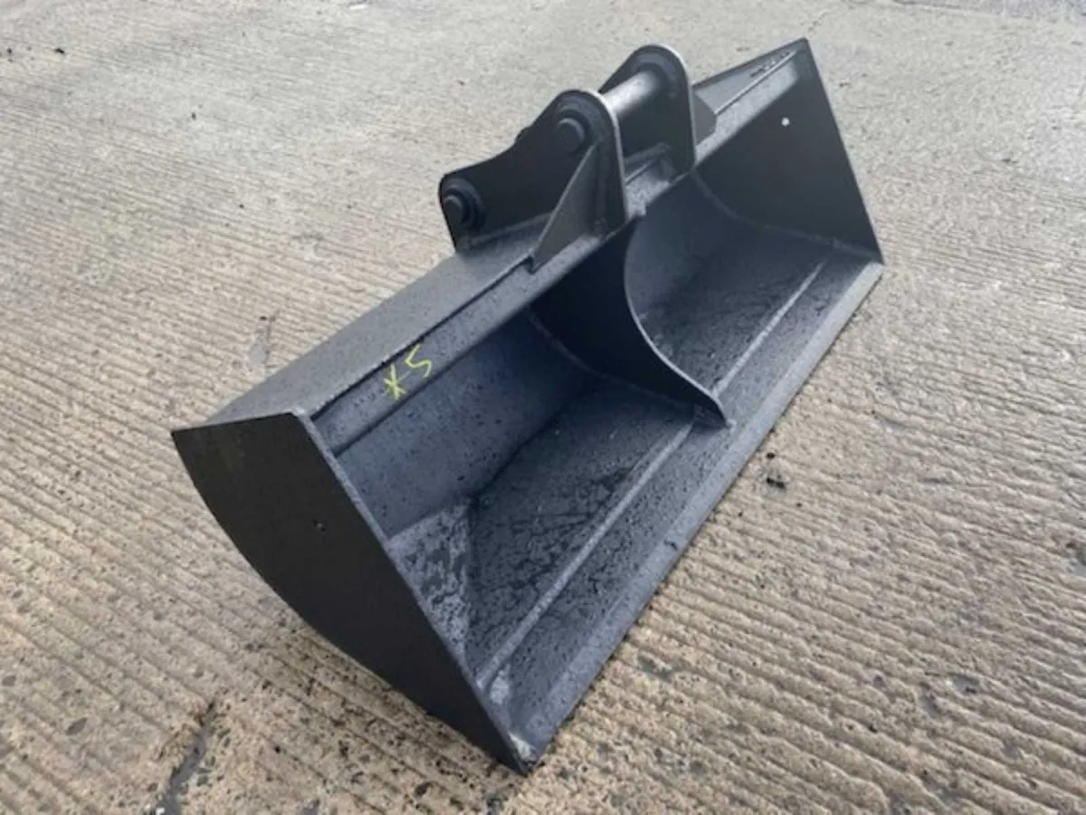 6-8t Sheugh/ Grading/ Ditching Bucket 5ft - Image 3