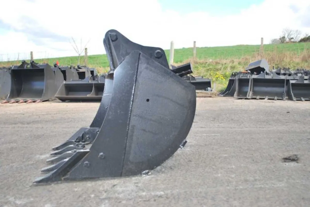 3ft// 4-5t // Riddle Bucket for excavator - Image 4