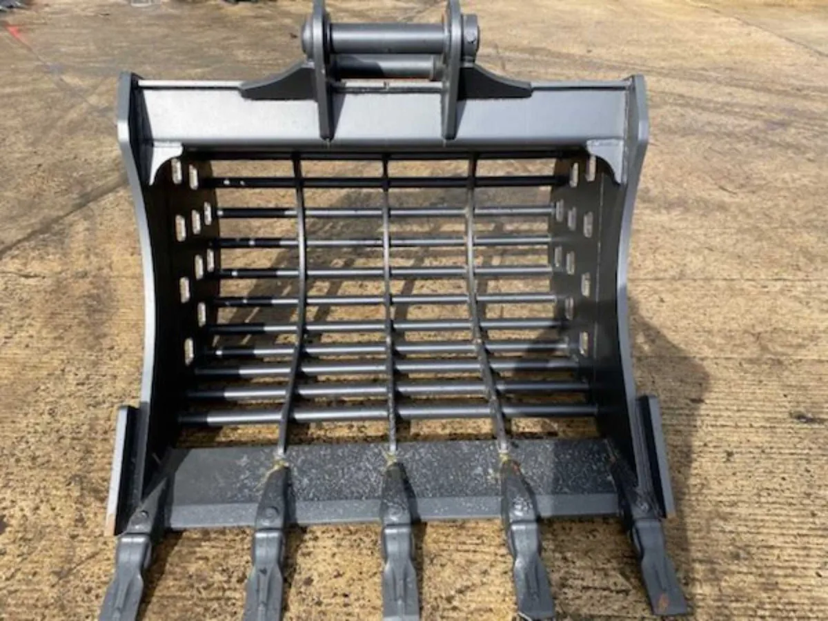 5ft// 20t // Riddle Bucket for Excavator - Image 1