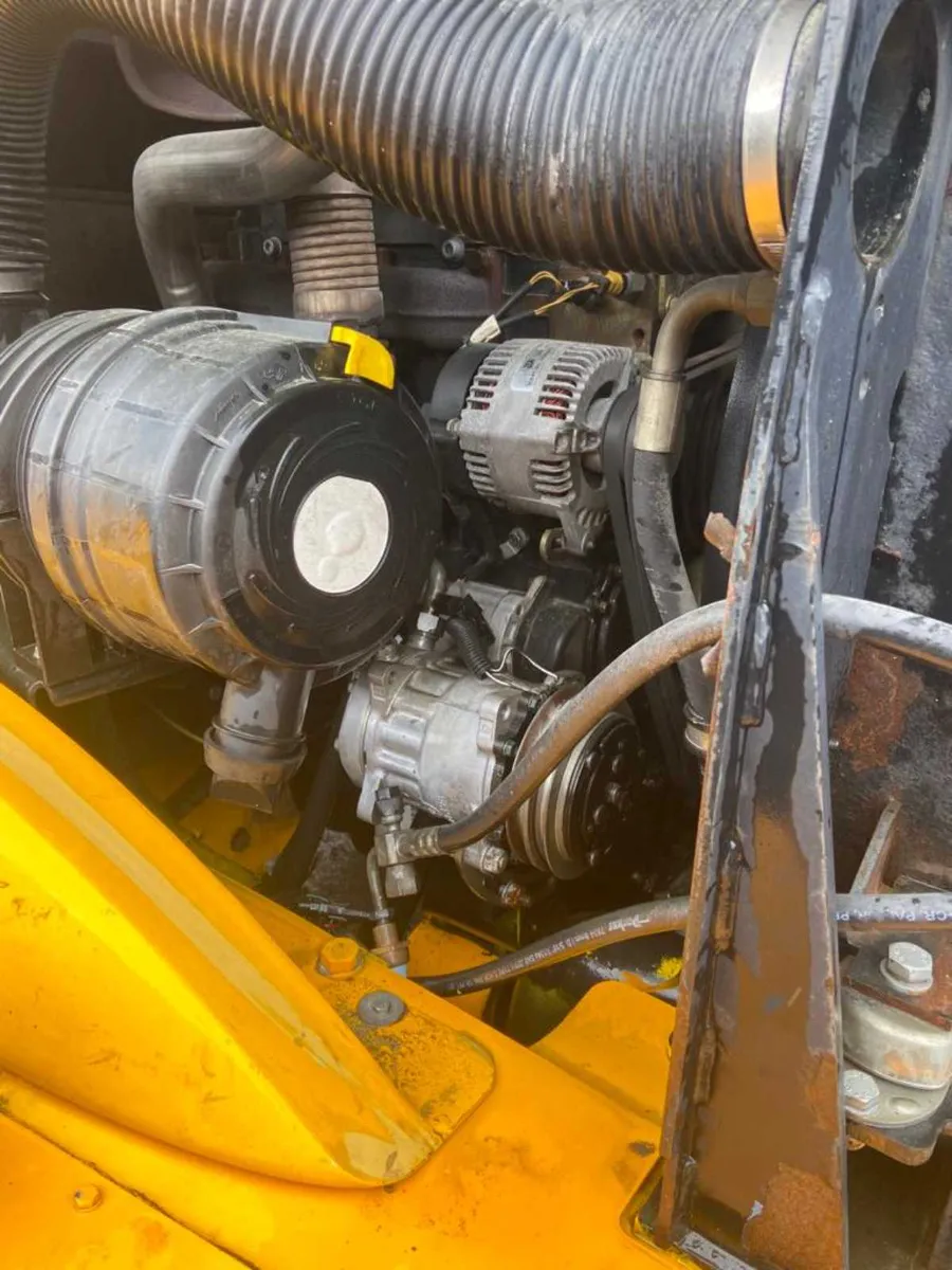 jcb tm 300 - Image 4