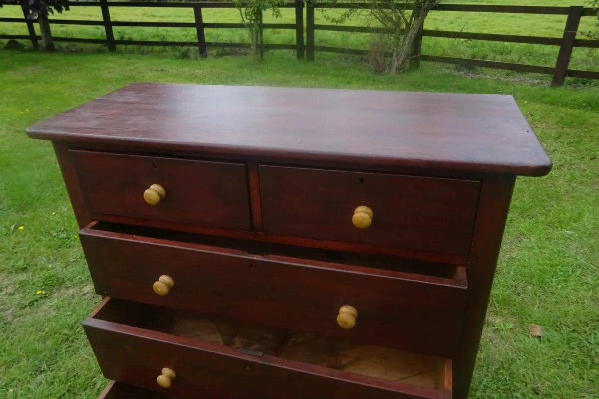 Old good quality refurbished chest of drawers. - Image 2