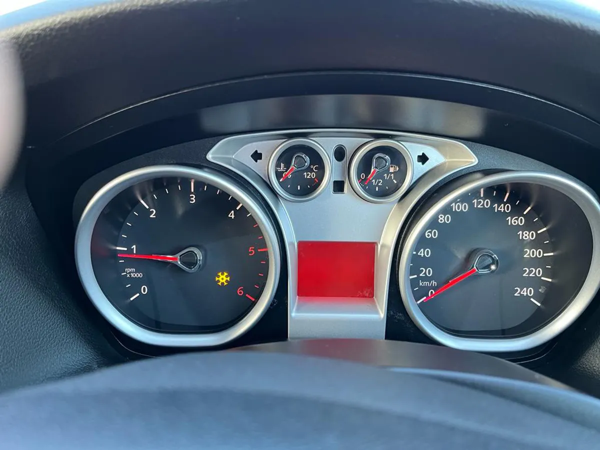 Ford Dashboard Repair - Image 2