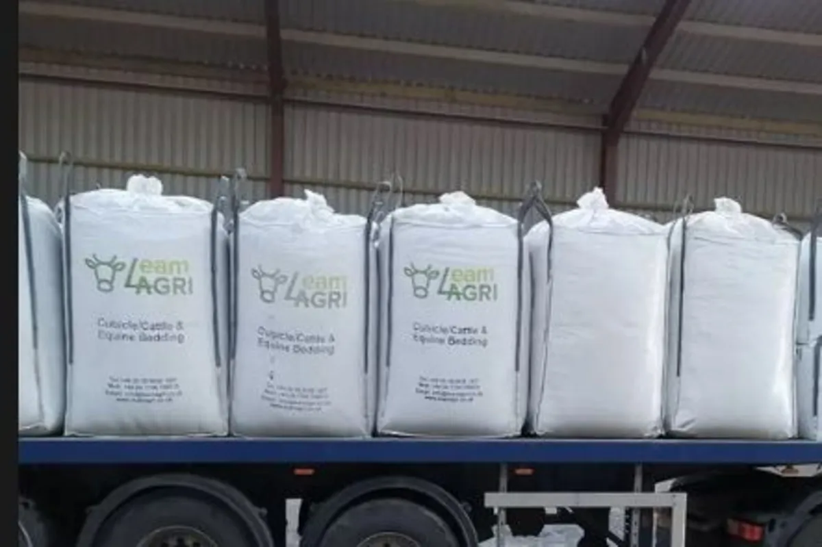 LimeXfuse complete diary cow cubical bedding. - Image 2