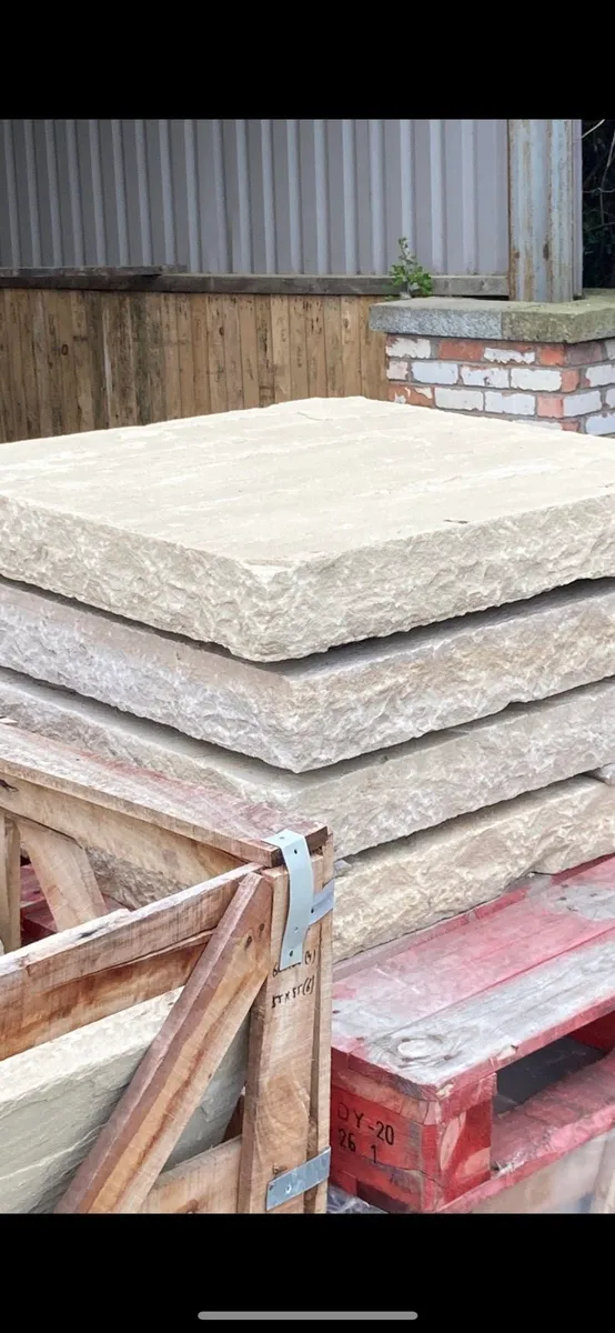 Sandstone Pier Caps Flat - Image 2