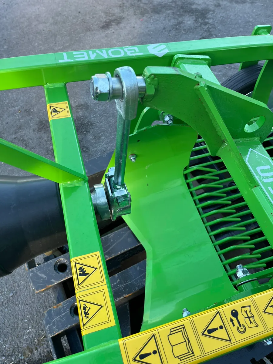 Choice of potato diggers - Image 2