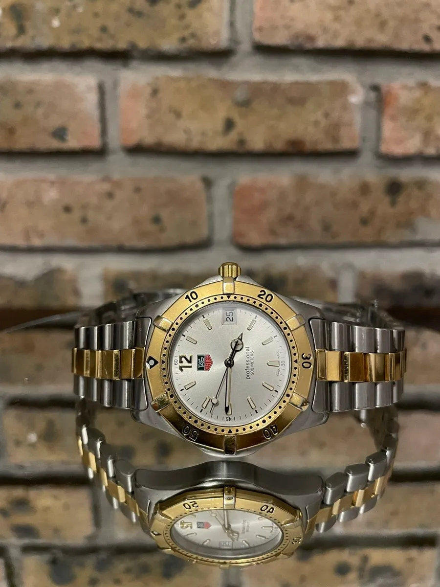 TAG Heuer 2000 Series - Mens Wristwatch - Image 1