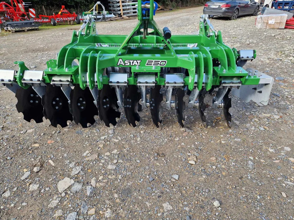 Disc harrow 2.5m - Image 3