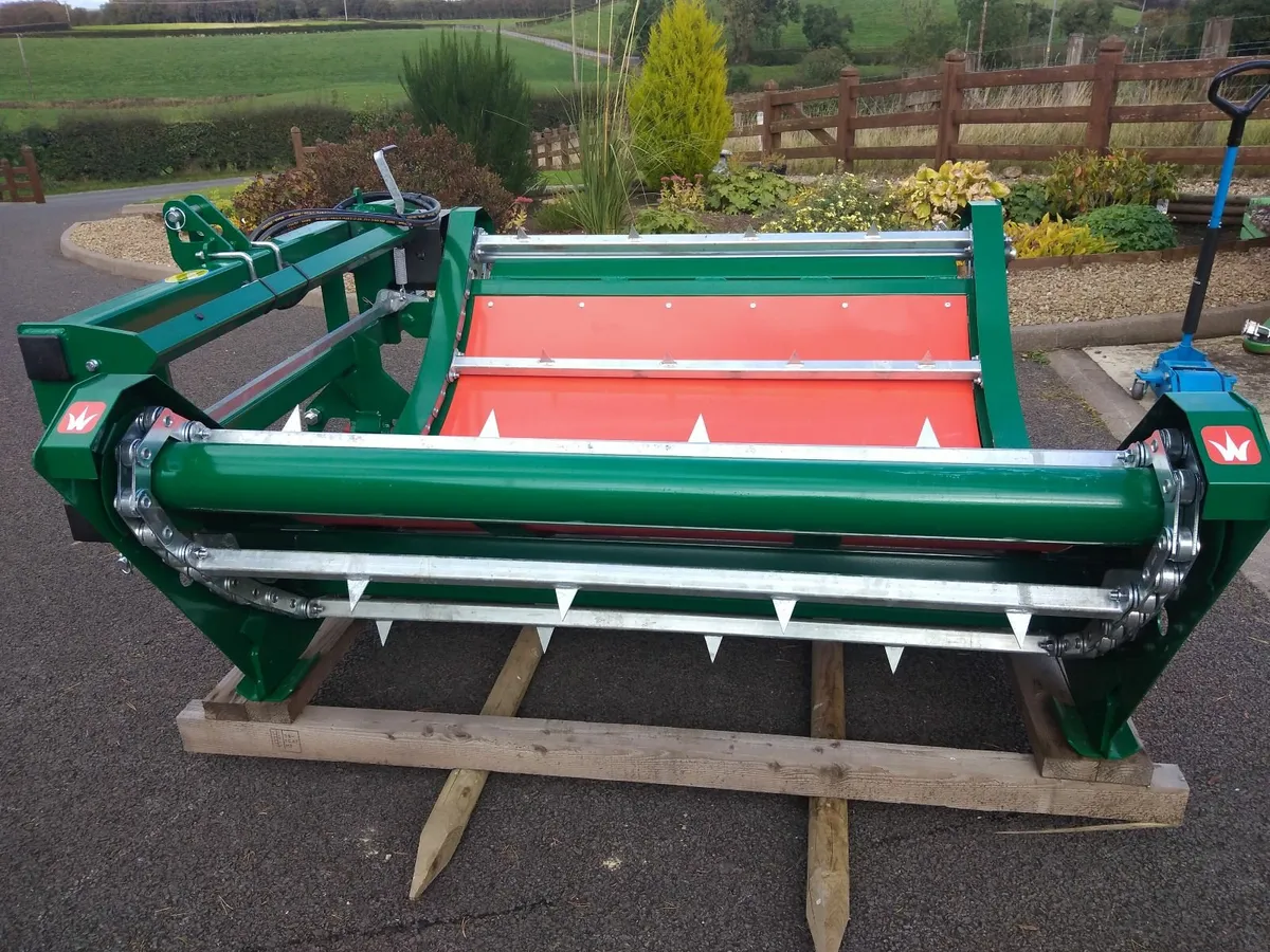 Bale feeder - Image 3