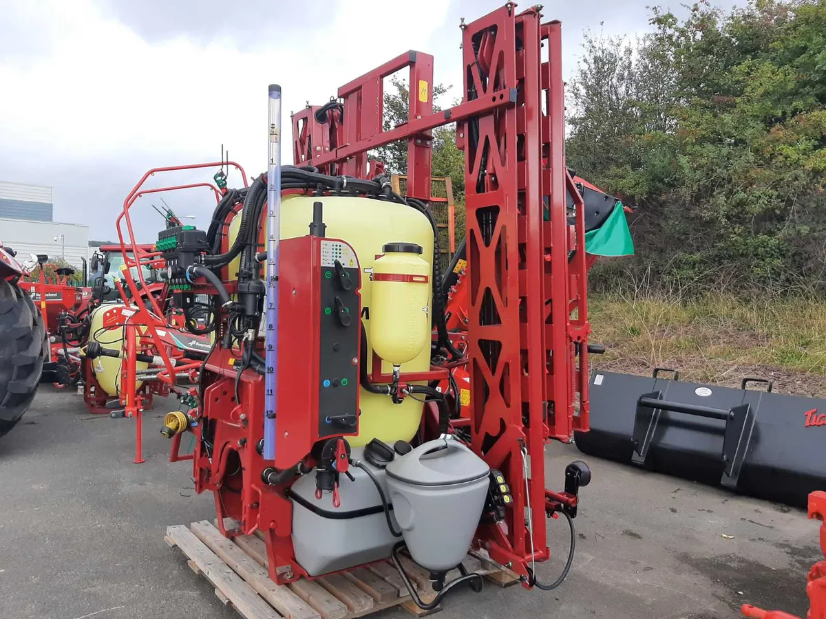 Hardi Master  15 metre sprayer - Image 2