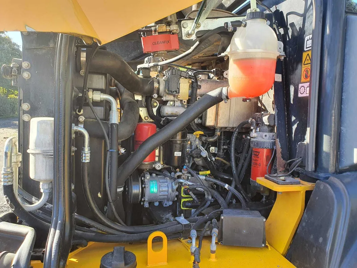 JCB TM320 - Image 2