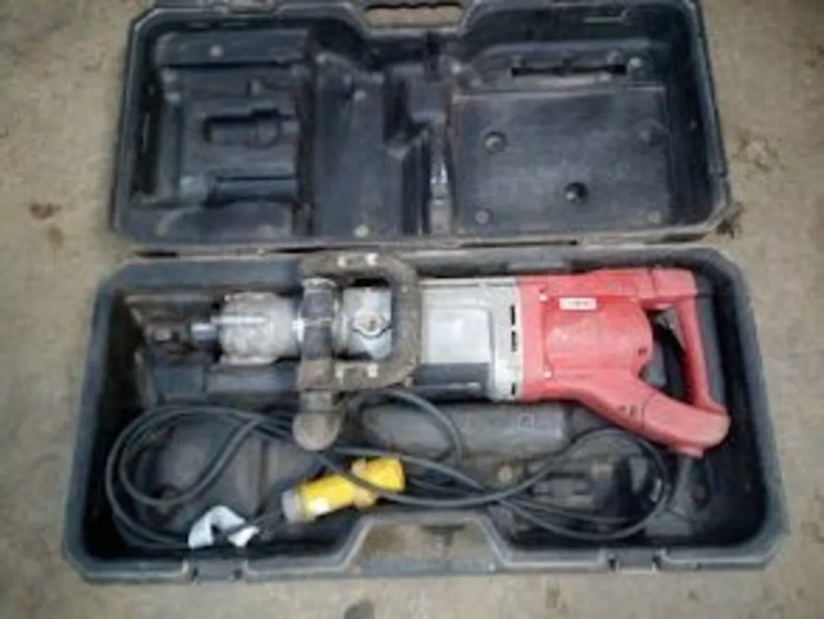 Milwaukee Kango - Image 1