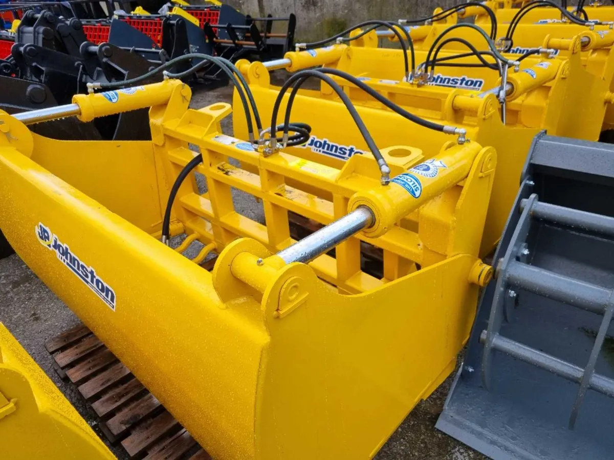 JCB Q Fit brackets - Johnston shear grabs - Image 2