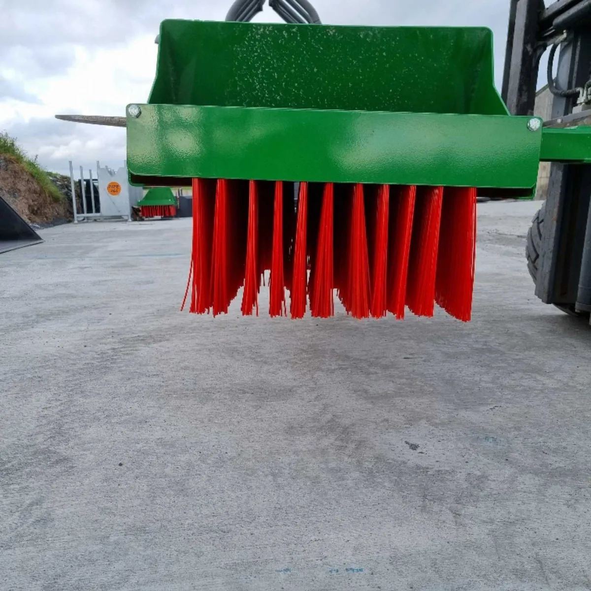 8ft Forklift brushes - Image 4