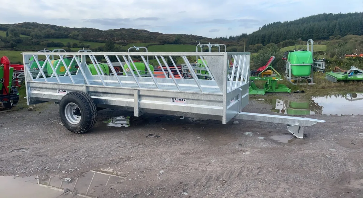 Tusk feeding trailers now in stock - Image 3