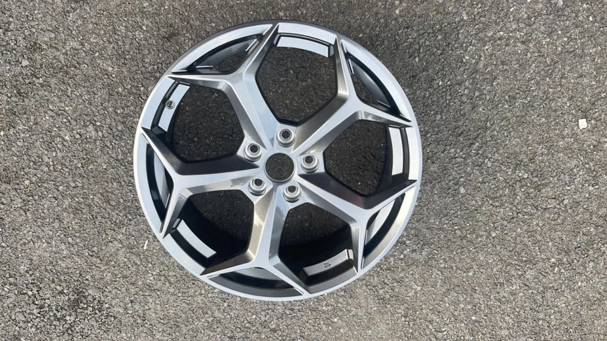 ••FK SALE 22 •• 18” Ford st grey 5x108 & tyres