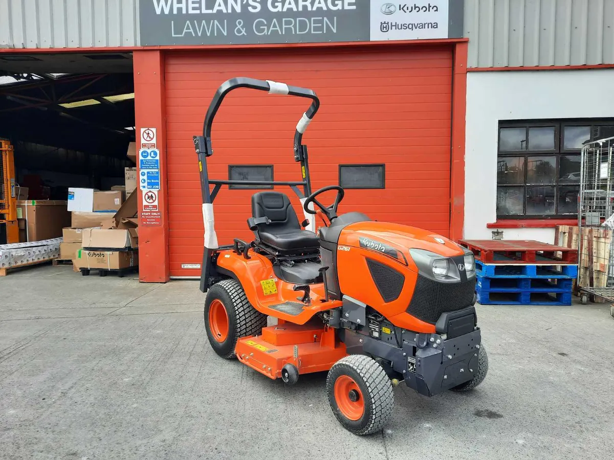 Kubota G261RD rear discharge mower - Image 3