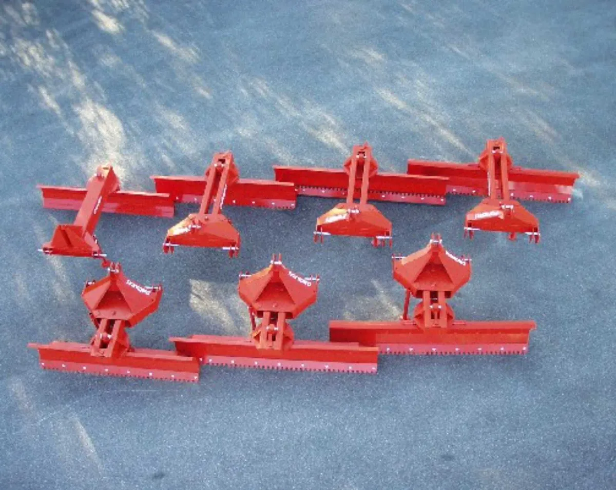 Fransgard Road Grader - Image 4