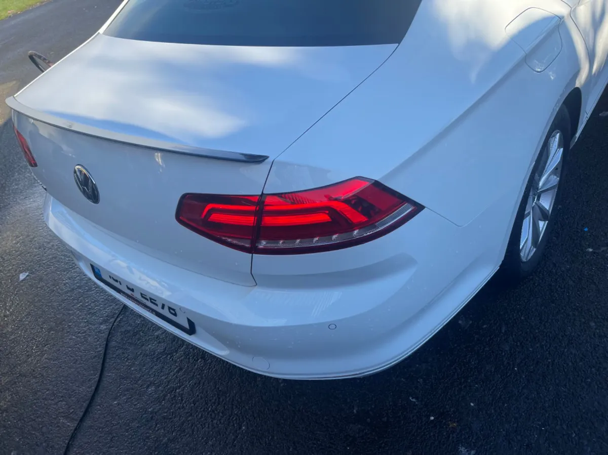 Vw Passat boot spoiler gloss Black - Image 3
