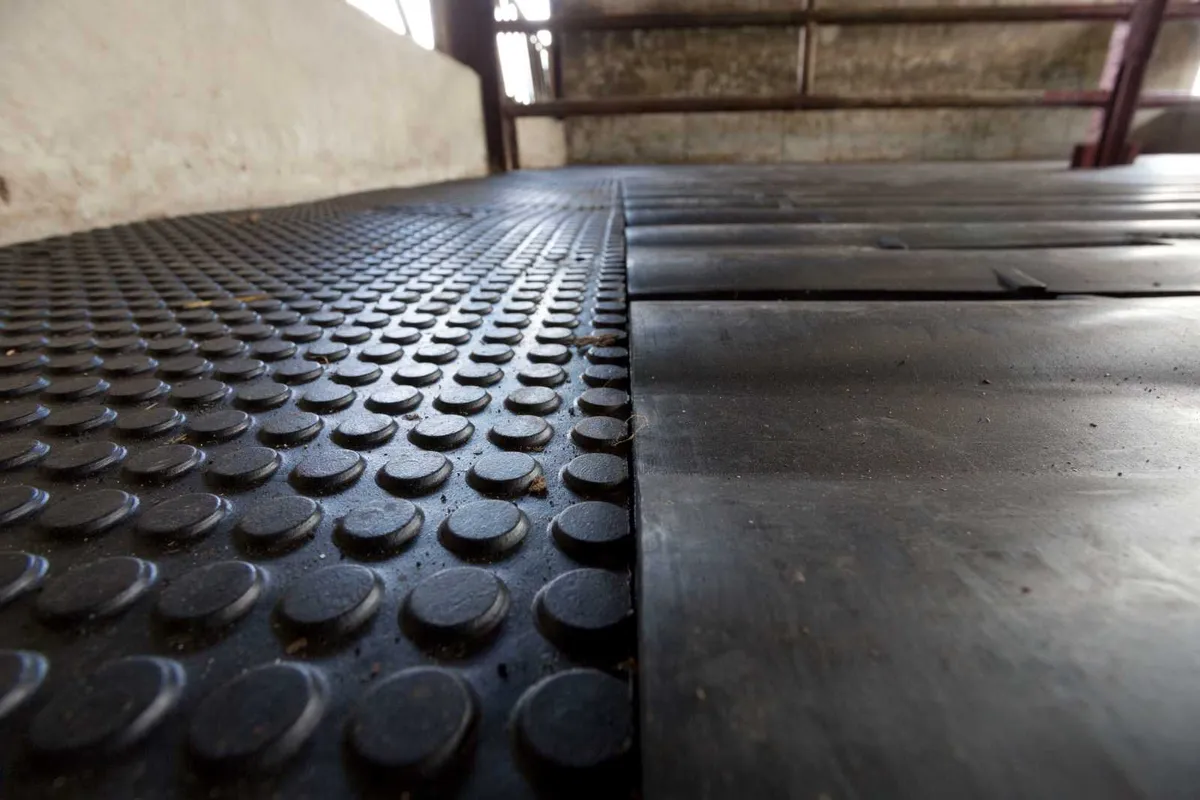 High Grip Rubber Flooring by EASYFIX - Image 4