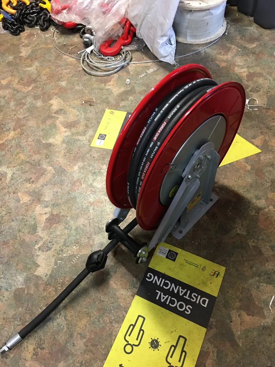 Powerwash Reel (retractable) & Hose 50 feet - Image 1