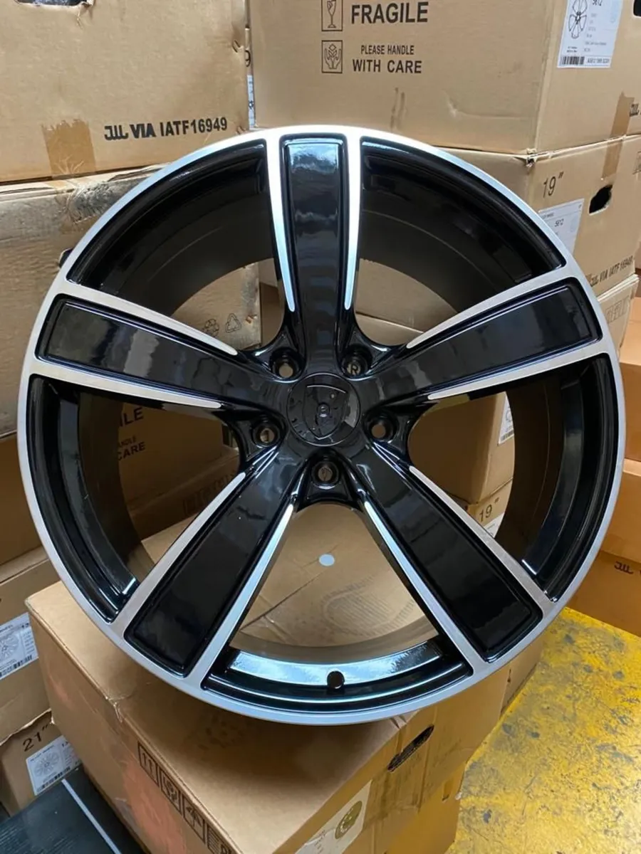 19 22 Audi Q7 Porsche Cayenne Panamer Alloy wheels - Image 2