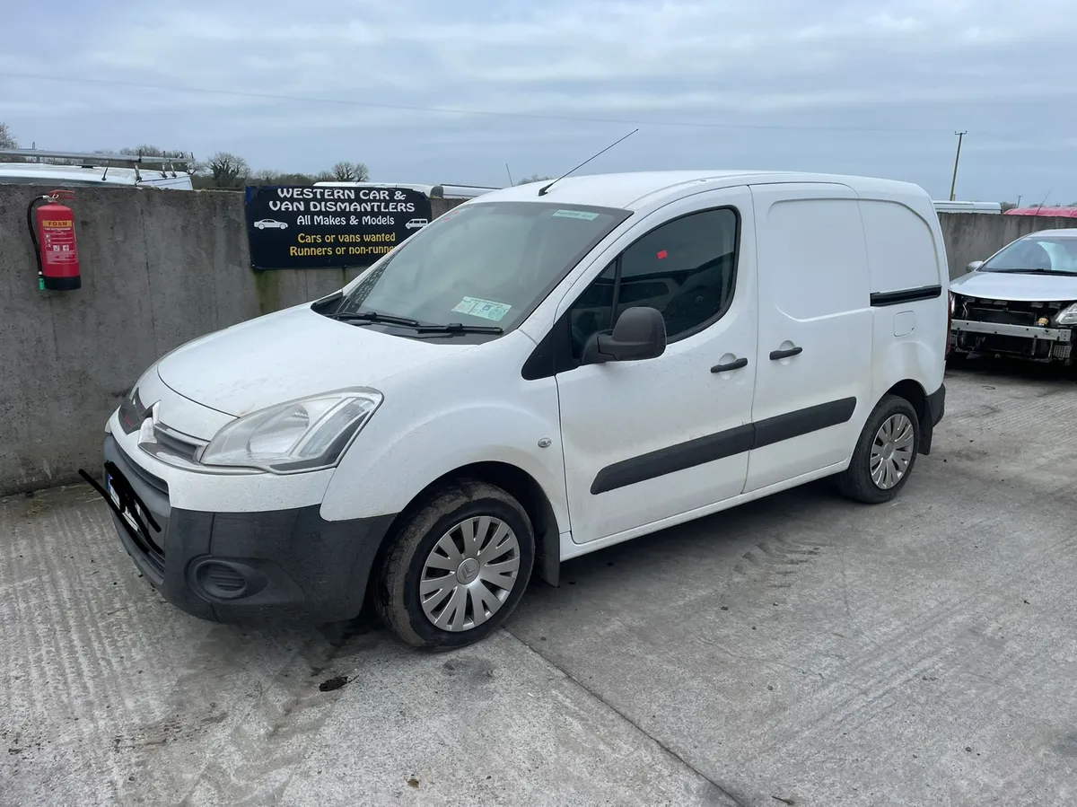 141 Citroen berlingo 1.6 hdi for dismantling