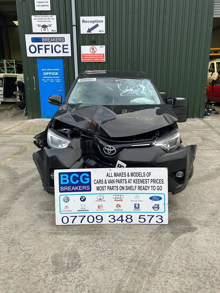 2017 Toyota Rav 4 parts breaking - Image 1