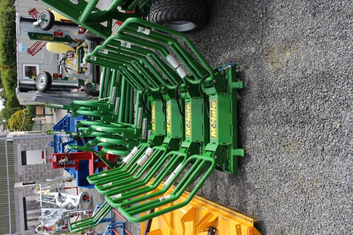 McHale Soft Hands Bale Grab - Image 2