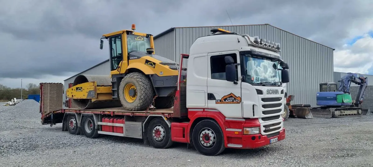 Self Drive Hire Rollers - Image 3