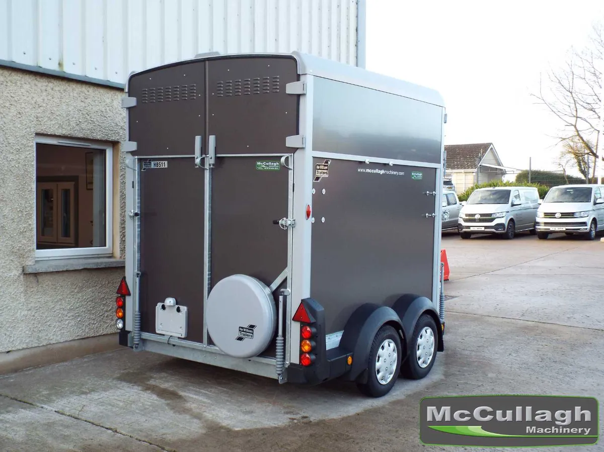 New Ifor Williams HB511 Horsebox - Image 3