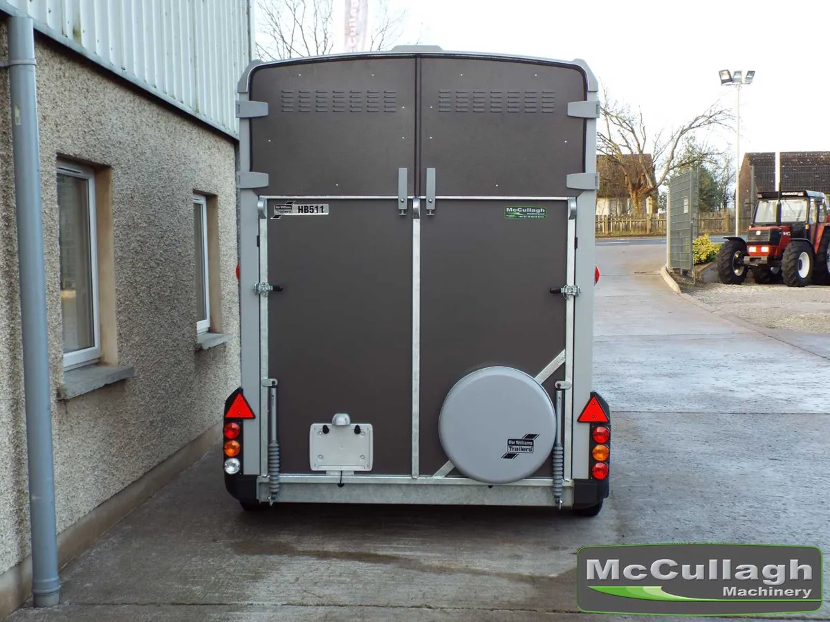 New Ifor Williams HB511 Horsebox - Image 4