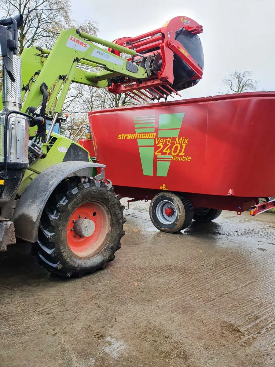 SALE on Demo Bale Slice - Image 2