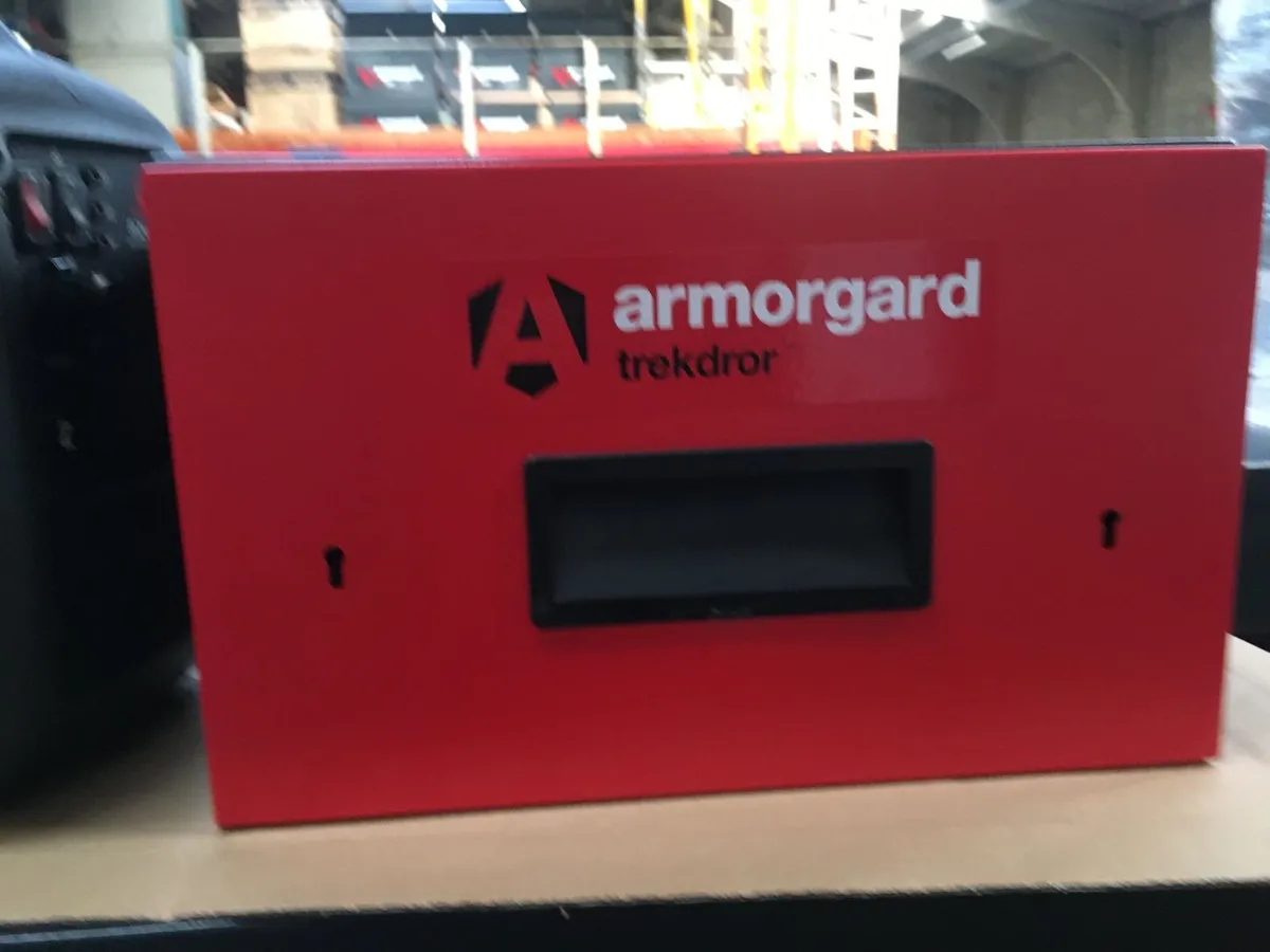 ARMORGARD Ireland ,Trekdrors. METRIX eqt. - Image 2