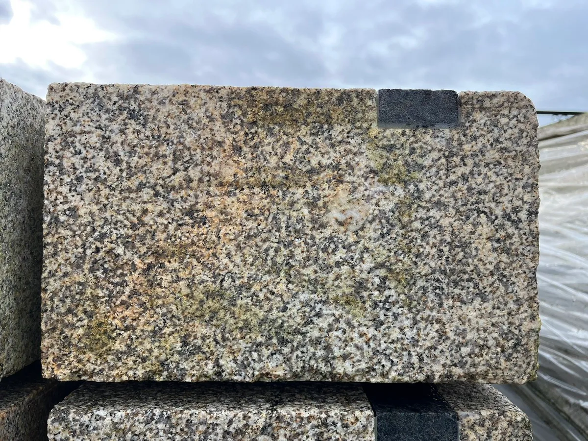 Granite Steps Solid - Image 2